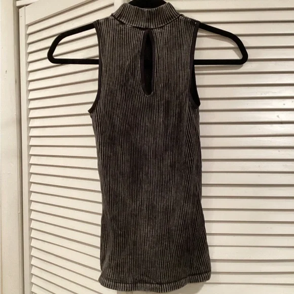 Free People No Looking Back Washed Cami Charcoal Ribbed Tank Top - Picture 4 of 5